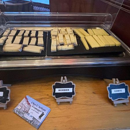 Hotel Terminus - Pizzeria Pizz'A Gogo - Salle De Sport - Face A La Gare ロン・ル・ソーニエ エクステリア 写真